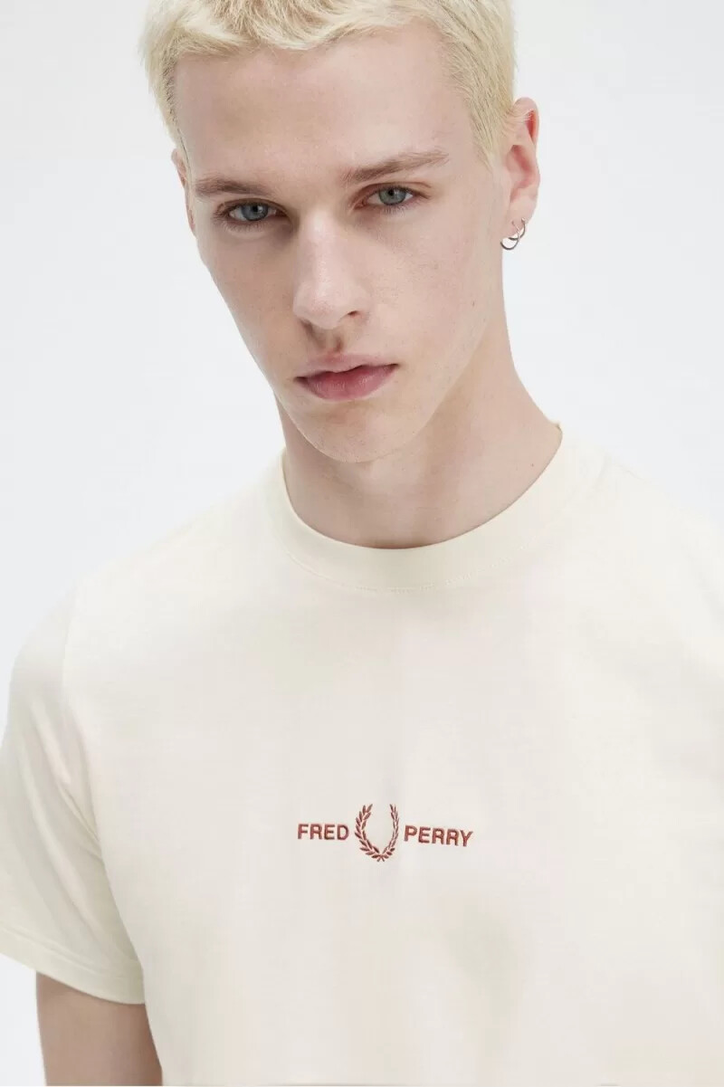 maglietta da uomo ricamata fred perry beige